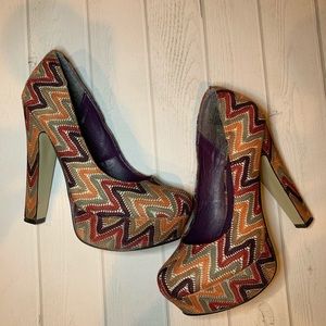 Madden Girl colorful pump